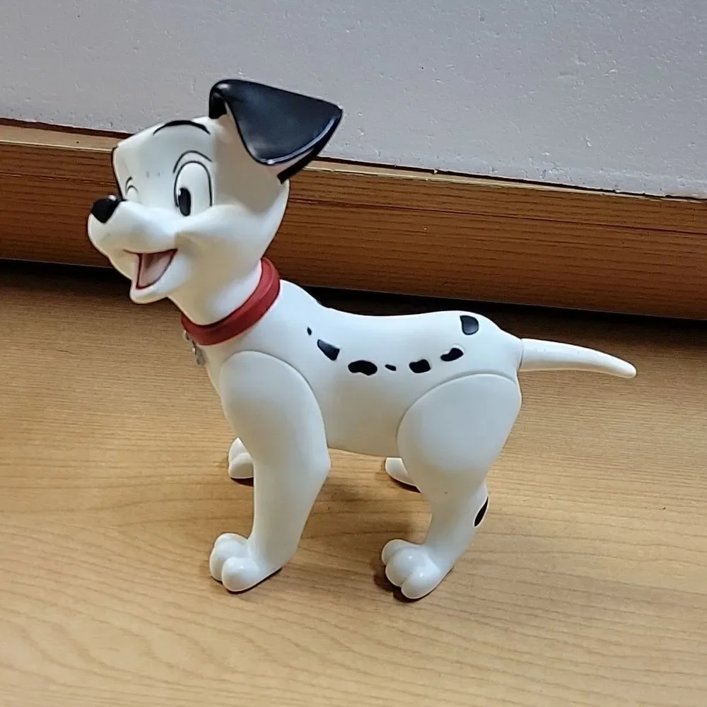 101‎ Dalmations bundle 2vhs movies, dog figure, Cruella De Vil figure